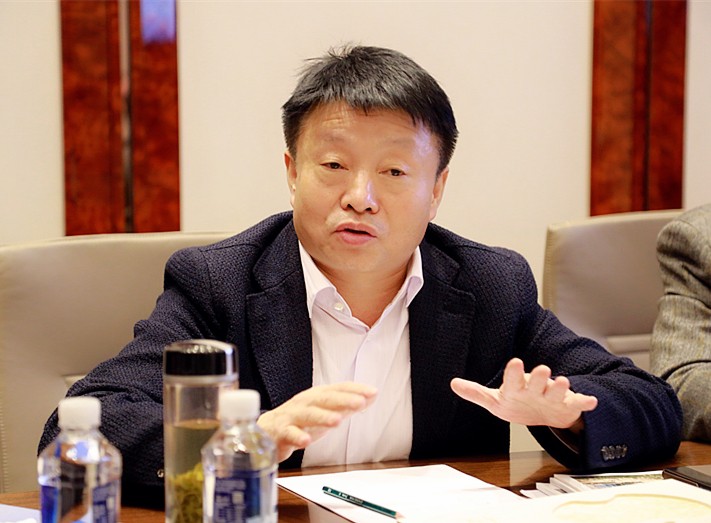 熊良虎赴京考察德国迪芬巴赫公司、ESATPOINT GLOBAL公司生态环保板材装备工艺