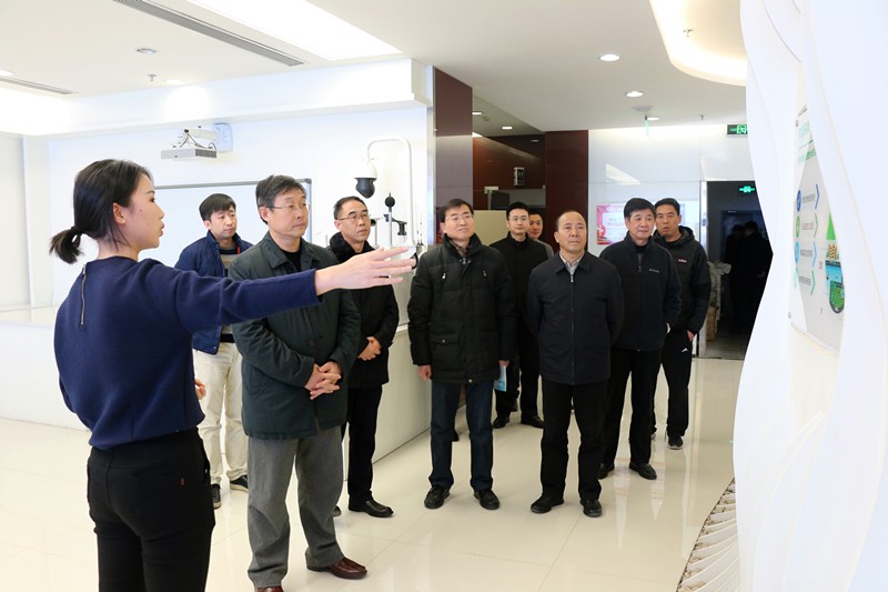 省人大常委会委员、、环资工委主任李三原到918博天堂集团调研座谈