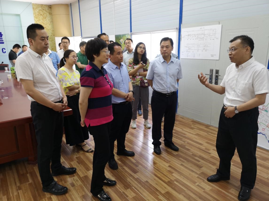 西安市发改委党组书记、、、主任邢欣到水情形公司白鹿原水生态中心项目调研